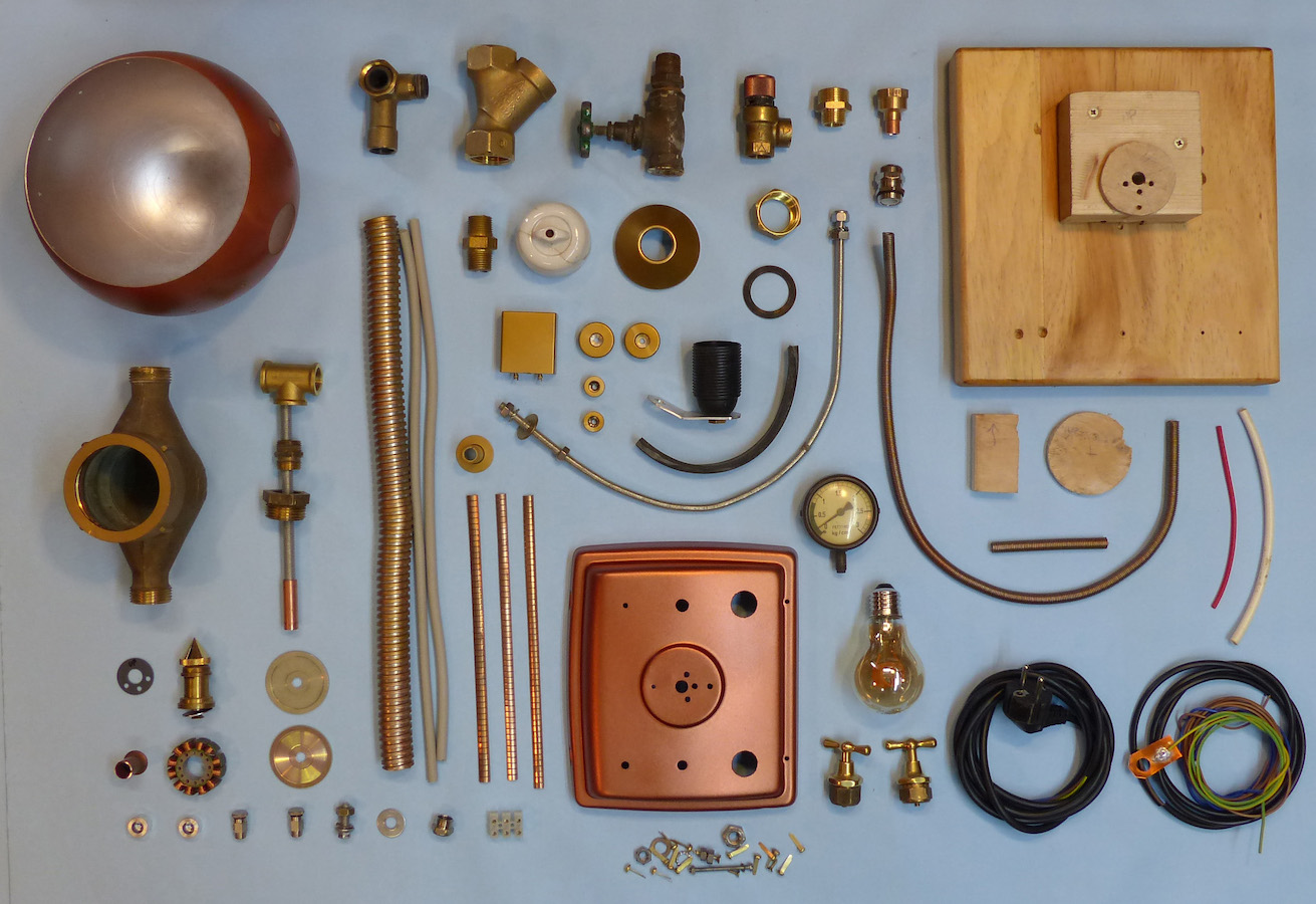Steampunk Lamp 96 parts.jpg